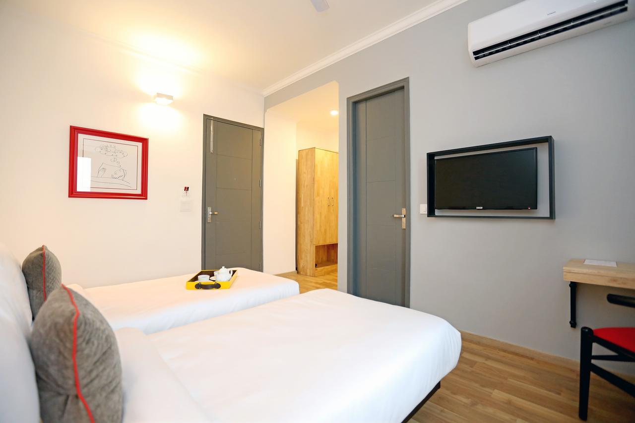 Oyo Townhouse 018 Medanta Hotel Gurgáon Kültér fotó